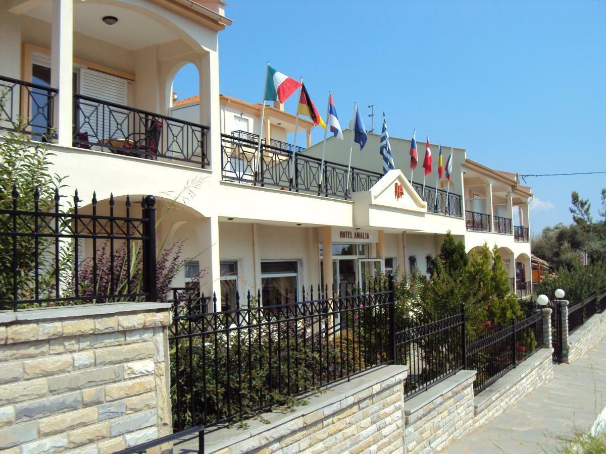 Amalia Aparthotel PalaiónTsiflíkion Exterior foto