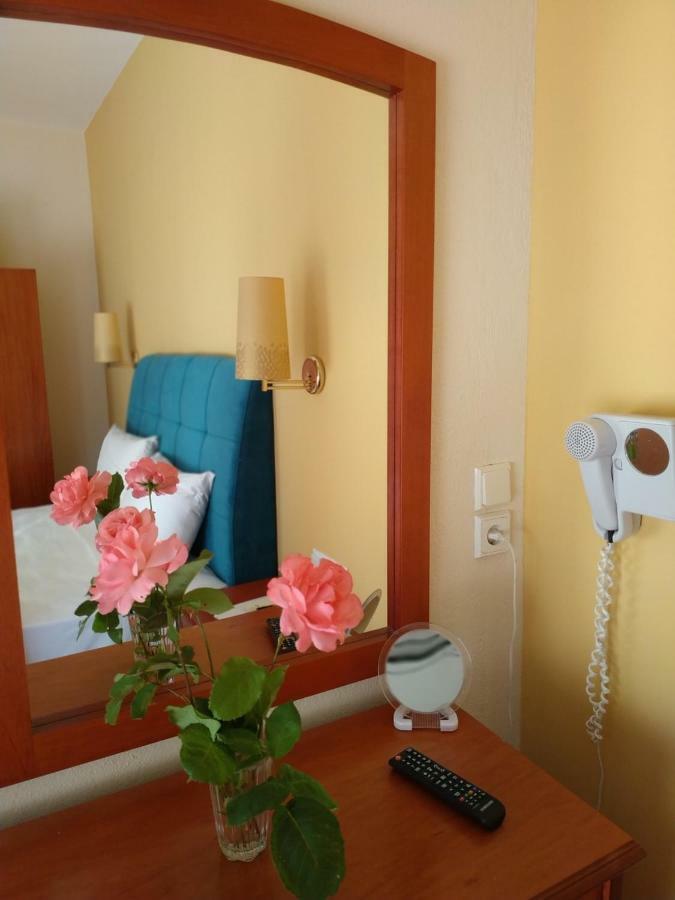Amalia Aparthotel PalaiónTsiflíkion Exterior foto